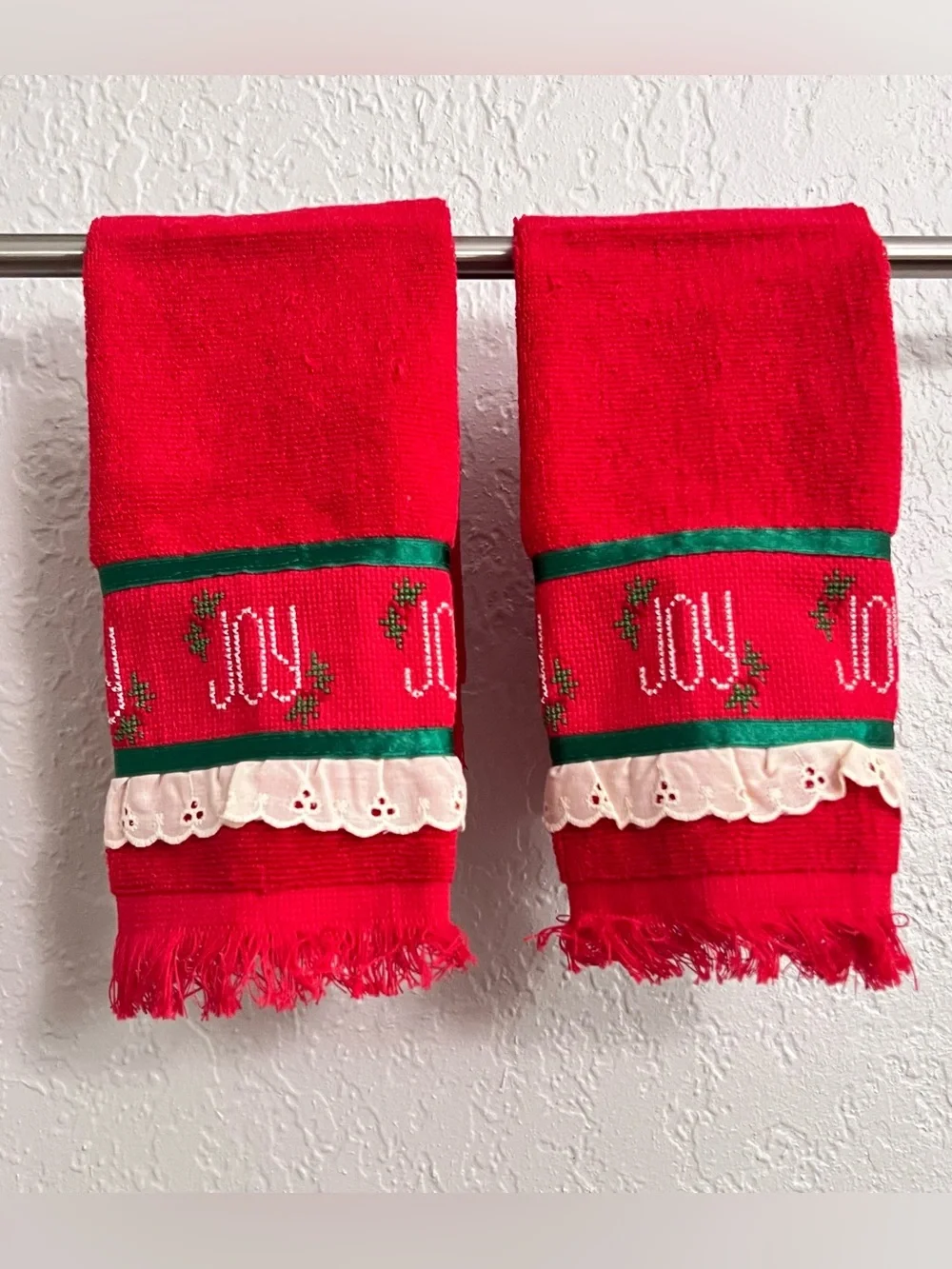 Vintage Christmas JOY Hand Towels Set Red Holiday Decor
